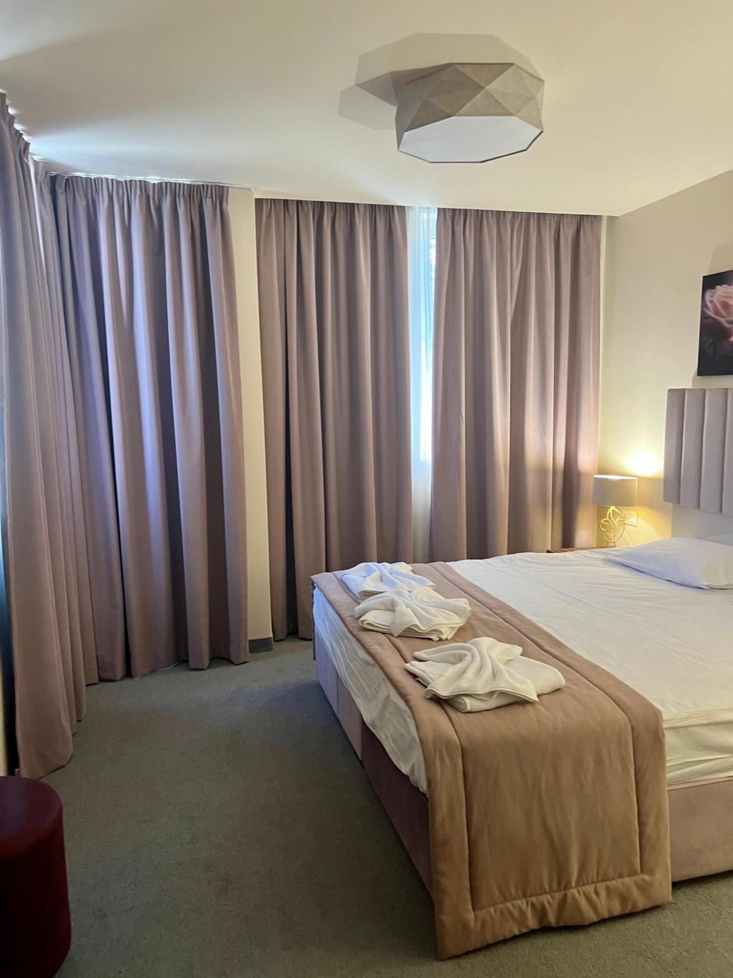 Floral Boutique Hotel 플레벤 외부 사진